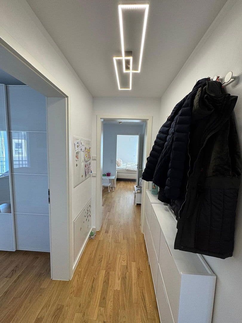 Prenájom bytu 4-izbový 90 m², Leienfelsstr. 2b, 81243, München, München, Bavorsko Prenájom bytu 4-izbový 90 m², Leienfelsstr. 2b, 81243, München, München, Bavorsko