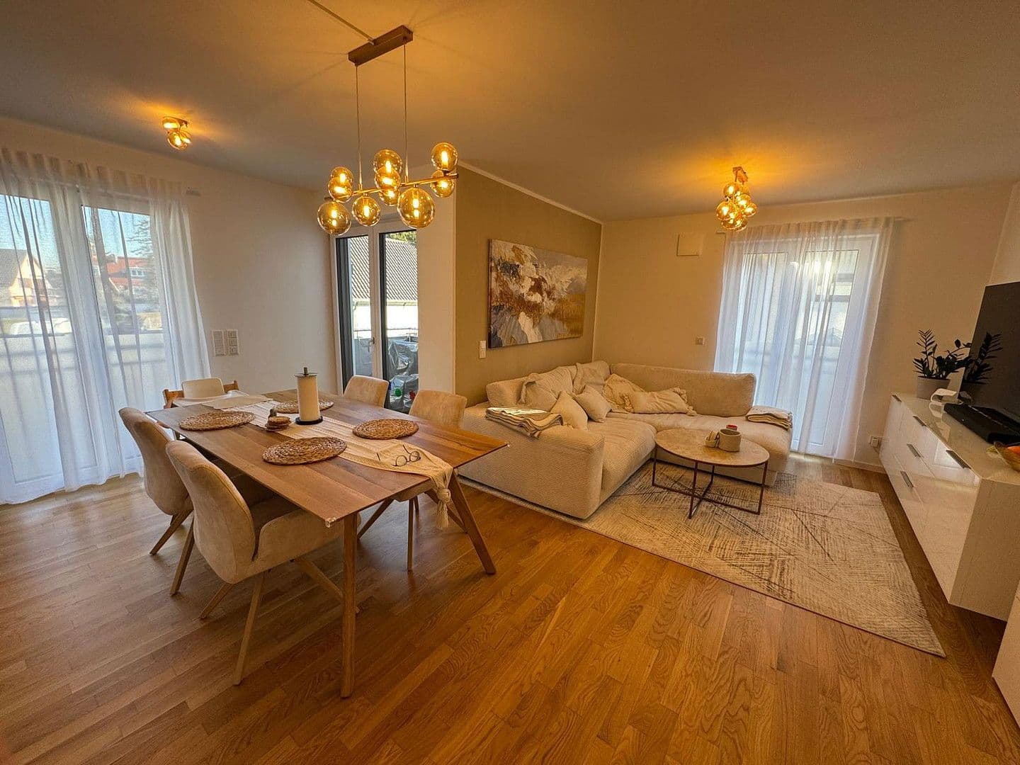 Prenájom bytu 4-izbový 90 m², Leienfelsstr. 2b, 81243, München, München, Bavorsko Prenájom bytu 4-izbový 90 m², Leienfelsstr. 2b, 81243, München, München, Bavorsko