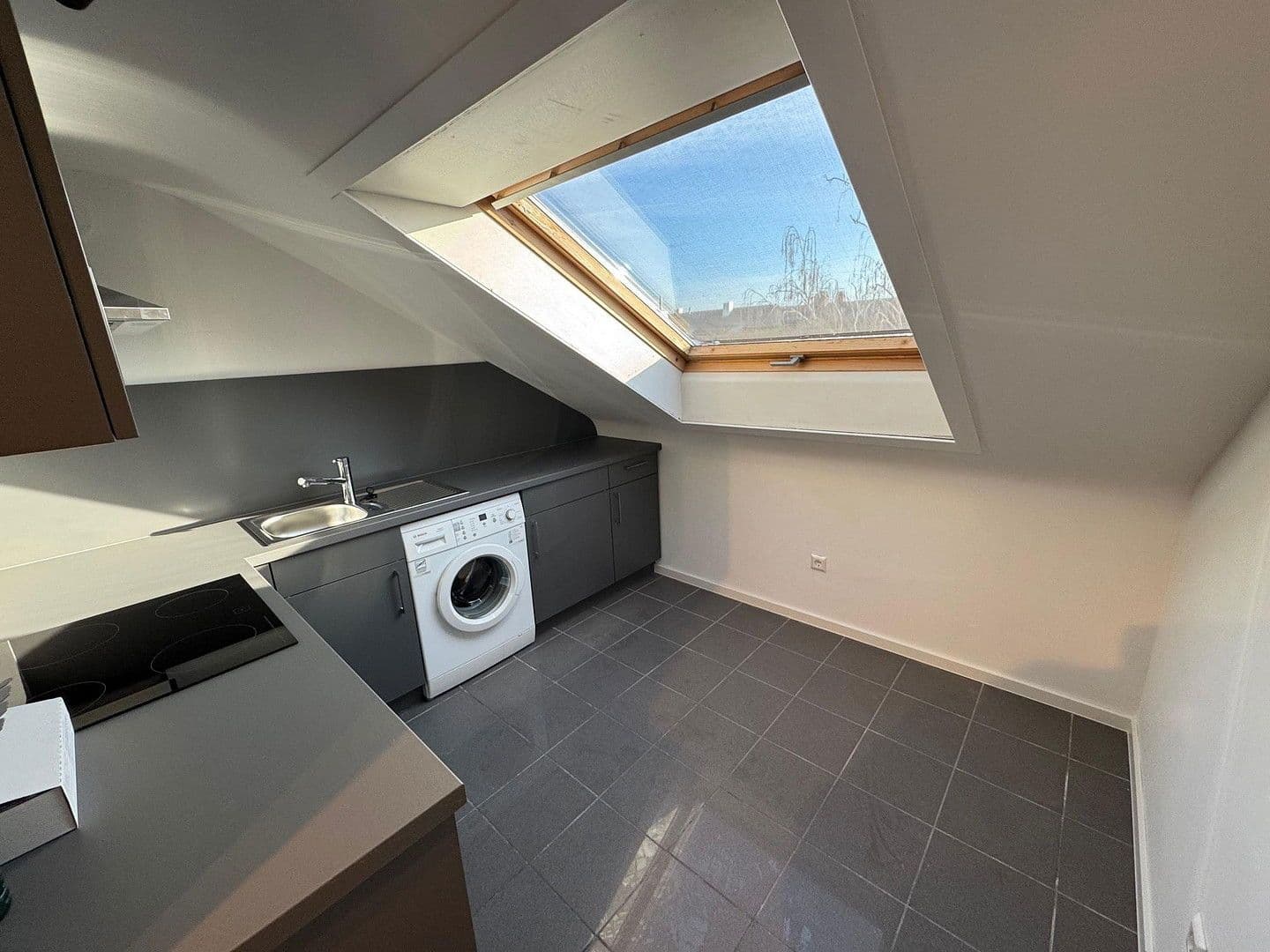 Prenájom bytu 2-izbový 50 m², Karlsruhe, Bádensko-Wurttembersko Prenájom bytu 2-izbový 50 m², Karlsruhe, Bádensko-Wurttembersko