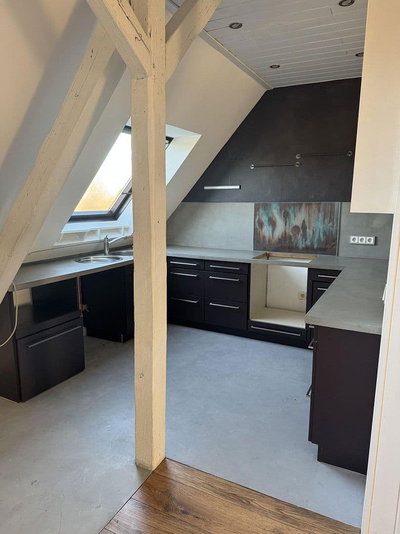 Prenájom bytu 3-izbový 84 m², Essen, Severné Porýnie - Westfálsko Prenájom bytu 3-izbový 84 m², Essen, Severné Porýnie - Westfálsko