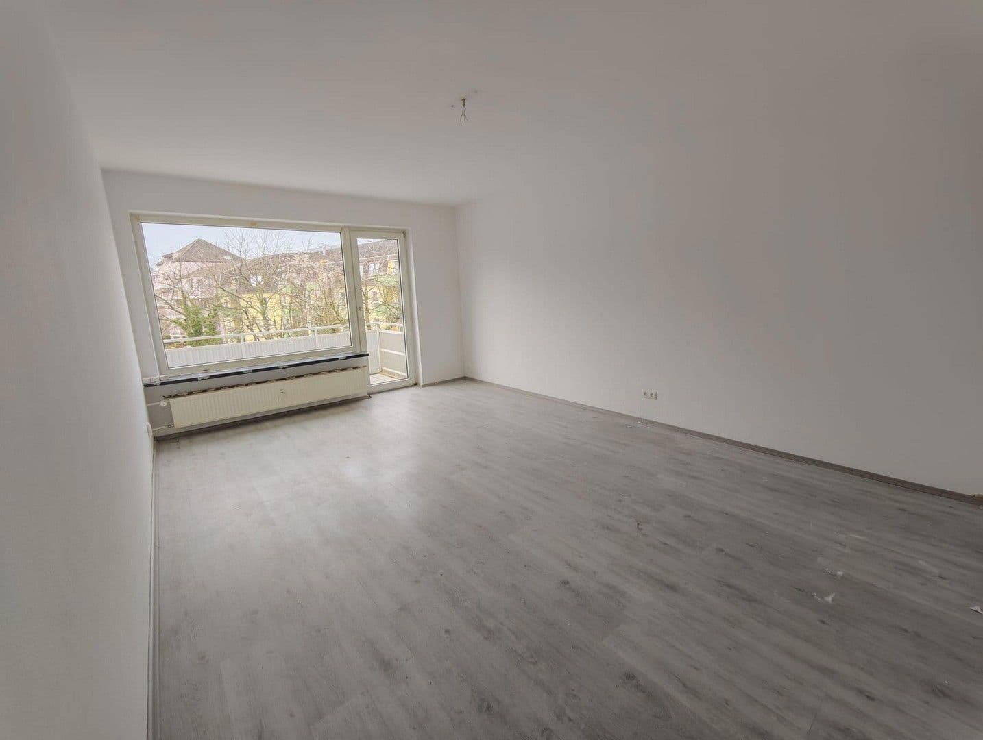Prenájom bytu 18 m², Schlenhofstr. 15, Essen, Severné Porýnie - Westfálsko Prenájom bytu 18 m², Schlenhofstr. 15, Essen, Severné Porýnie - Westfálsko