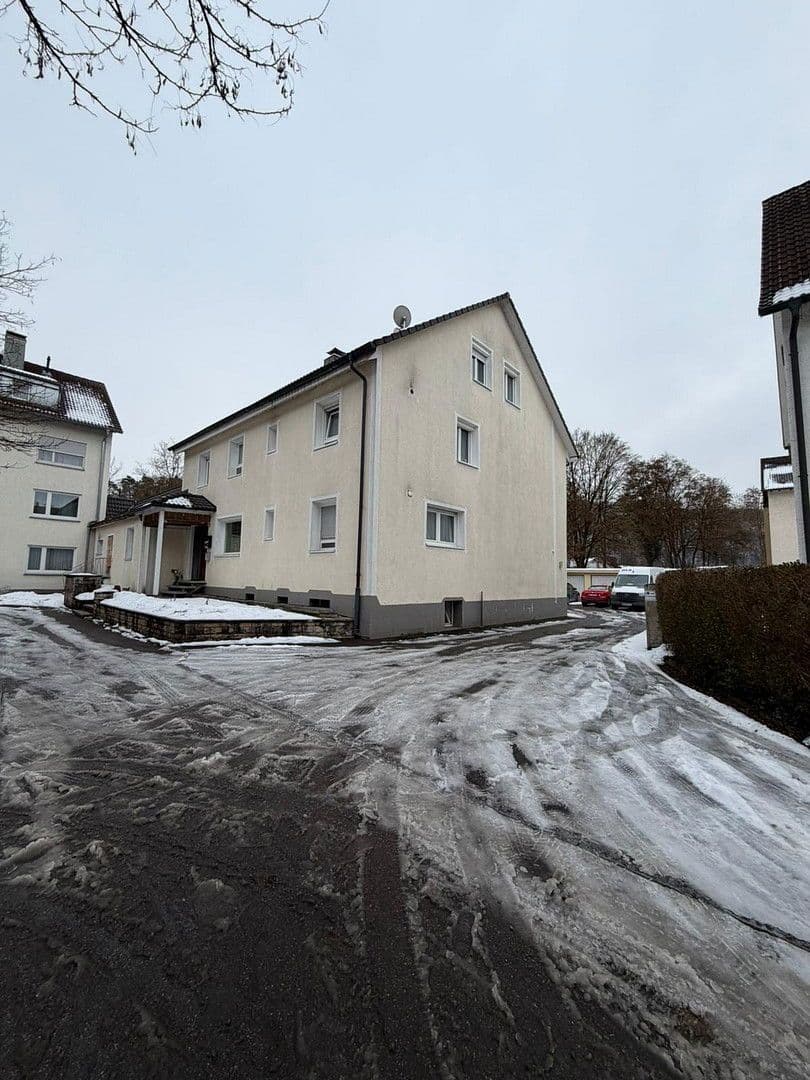 Predaj domu 350 m², pozemek 1.000 m², Am ruckenschloß 6, EG, Blaubeuren, Bádensko-Wurttembersko Predaj domu 350 m², pozemek 1.000 m², Am ruckenschloß 6, EG, Blaubeuren, Bádensko-Wurttembersko