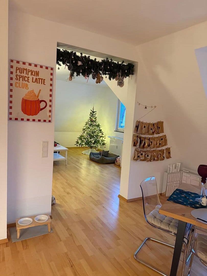 Prenájom bytu 3-izbový 92 m², Leonhardstraße 34, Friedberg (Hessen), Hesensko Prenájom bytu 3-izbový 92 m², Leonhardstraße 34, Friedberg (Hessen), Hesensko