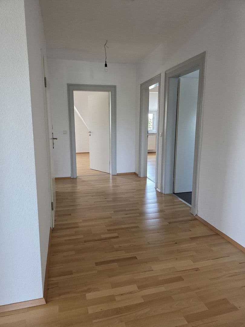 Prenájom bytu 3-izbový 92 m², Leonhardstraße 34, Friedberg (Hessen), Hesensko Prenájom bytu 3-izbový 92 m², Leonhardstraße 34, Friedberg (Hessen), Hesensko
