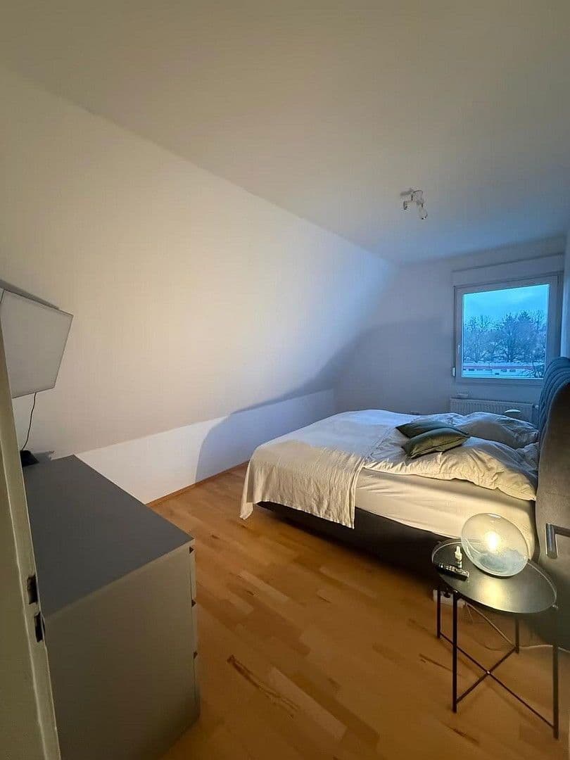 Prenájom bytu 3-izbový 92 m², Leonhardstraße 34, Friedberg (Hessen), Hesensko Prenájom bytu 3-izbový 92 m², Leonhardstraße 34, Friedberg (Hessen), Hesensko