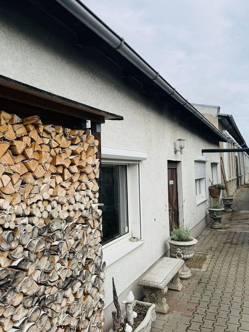 Predaj domu 132 m², pozemek 1.977 m², Biederitz, Sasko-Anhaltsko Predaj domu 132 m², pozemek 1.977 m², Biederitz, Sasko-Anhaltsko