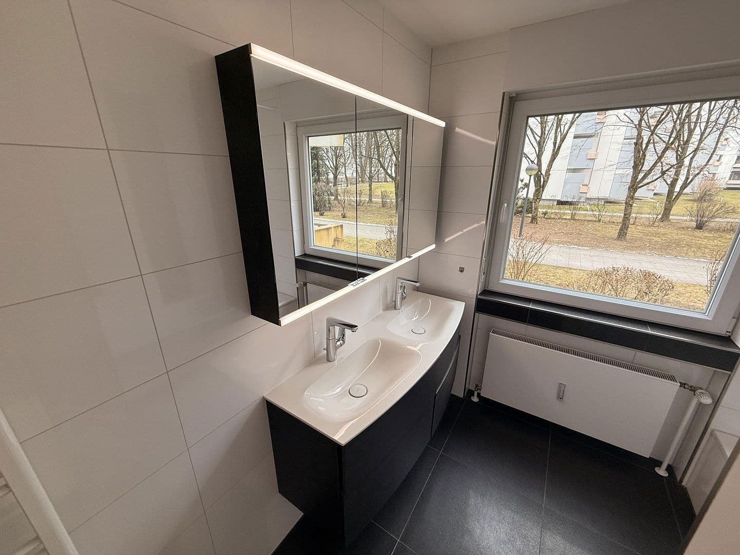 Prenájom bytu 3-izbový 86 m², Plievierpark 12, München, Bavorsko Prenájom bytu 3-izbový 86 m², Plievierpark 12, München, Bavorsko