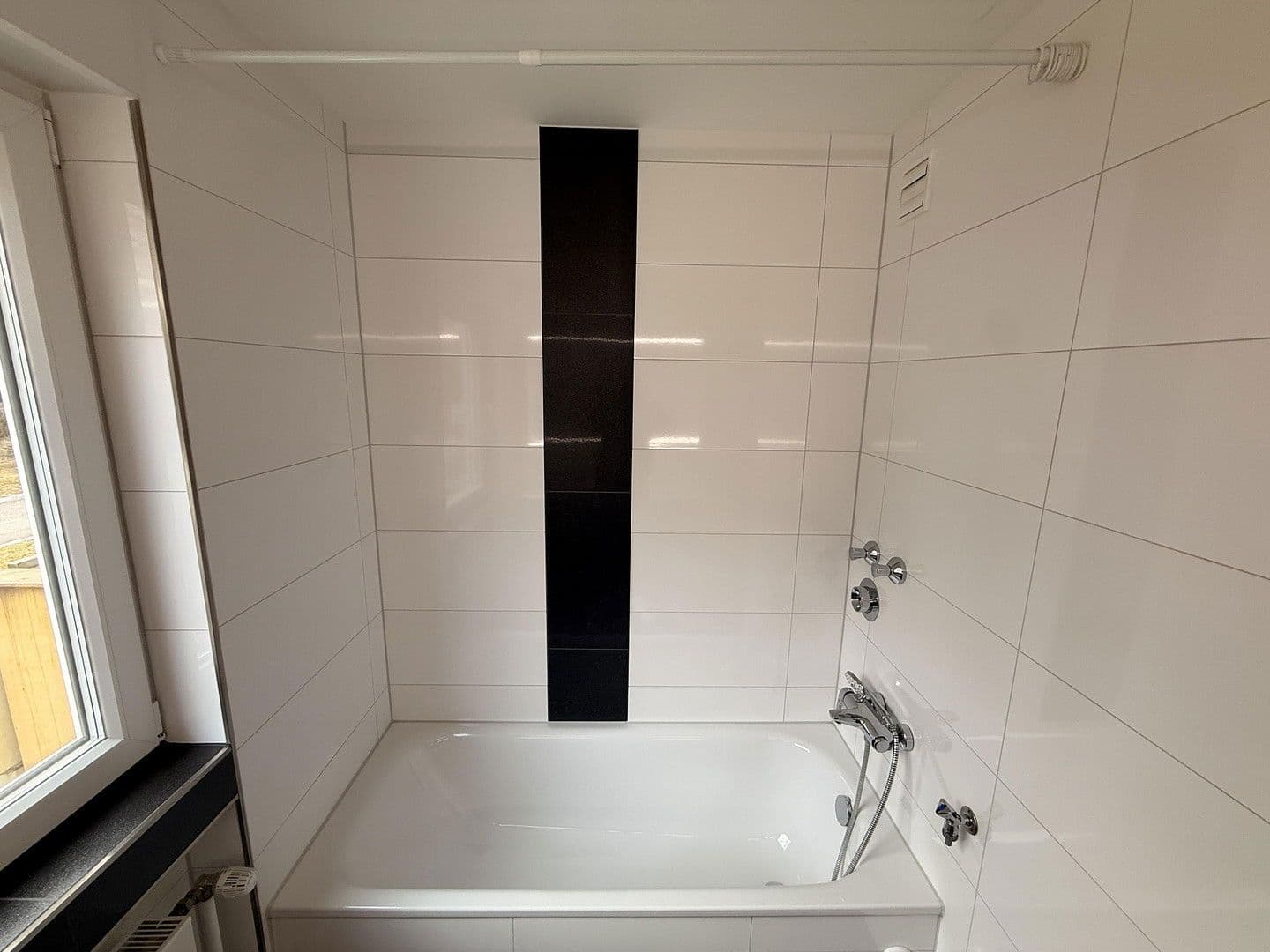 Prenájom bytu 3-izbový 86 m², Plievierpark 12, München, Bavorsko Prenájom bytu 3-izbový 86 m², Plievierpark 12, München, Bavorsko