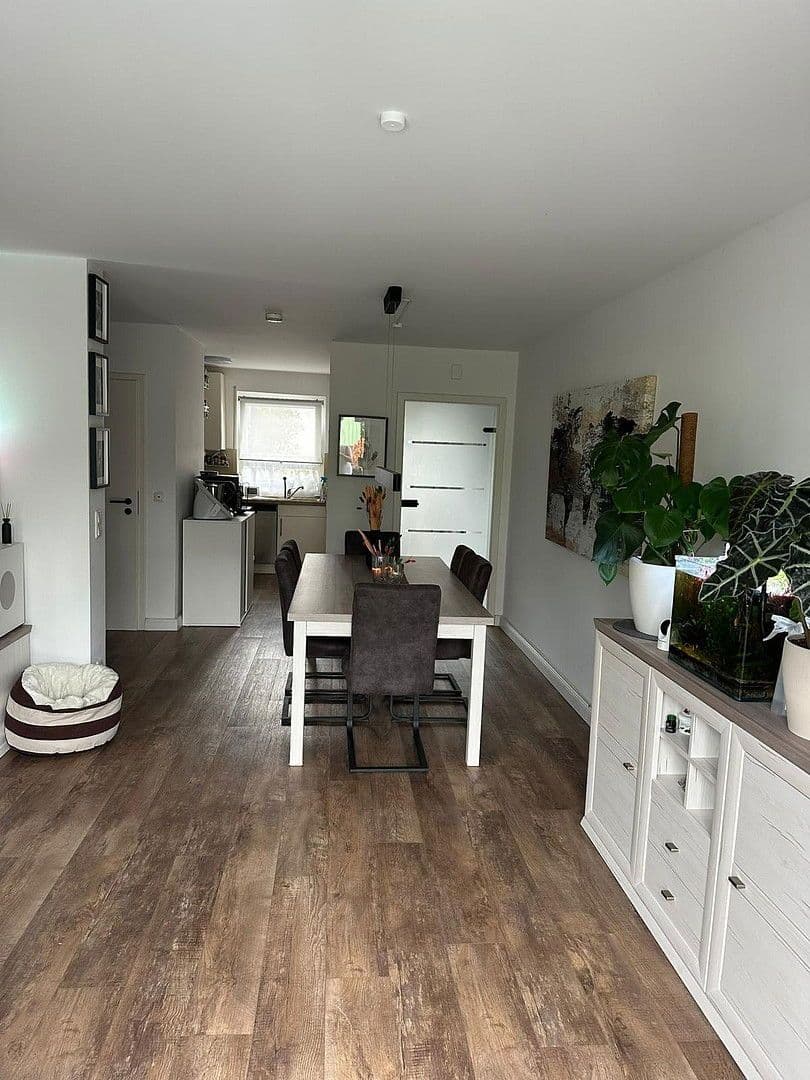 Predaj domu 98 m², pozemek 192 m², Zur Wipperaller, Wolfsburg, Dolné Sasko Predaj domu 98 m², pozemek 192 m², Zur Wipperaller, Wolfsburg, Dolné Sasko