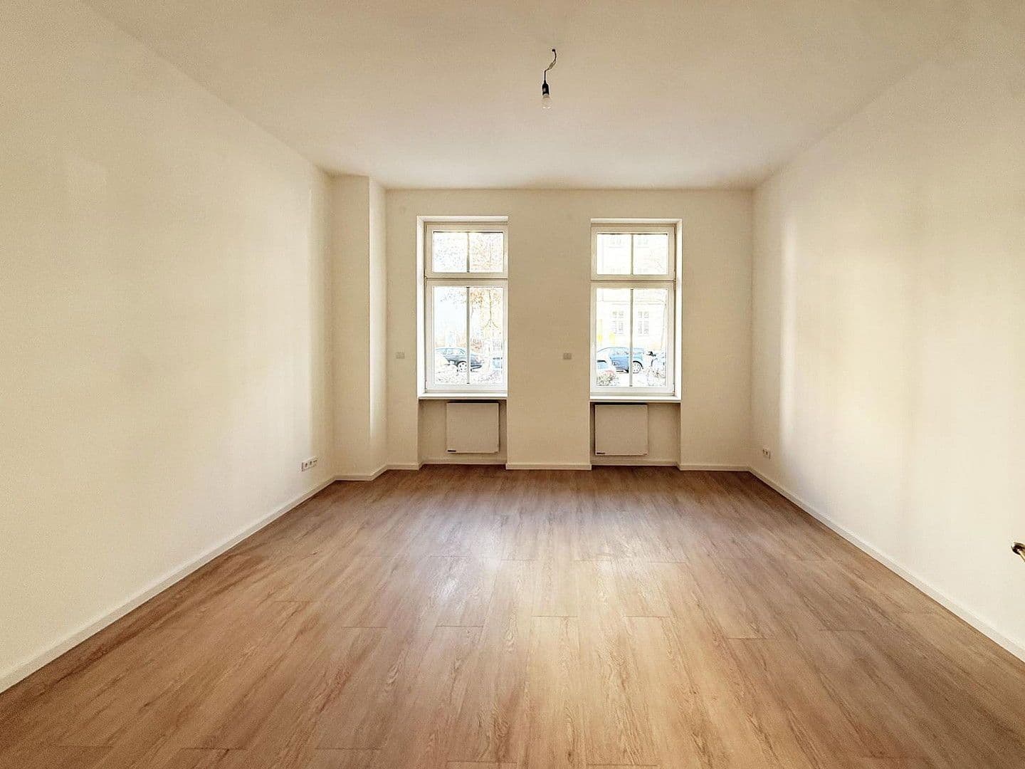 Prenájom bytu 1-izbový 35 m², Berlin, Berlín Prenájom bytu 1-izbový 35 m², Berlin, Berlín