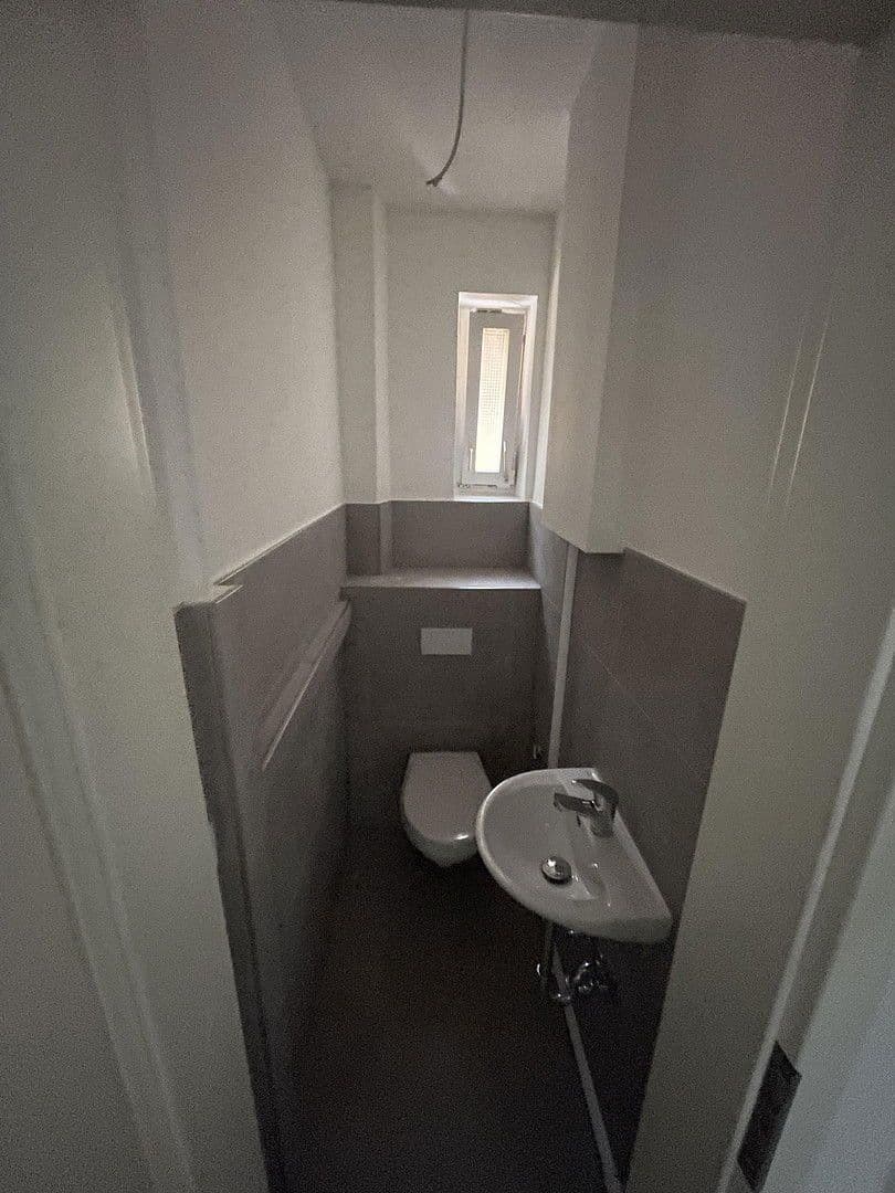 Prenájom bytu 2-izbový 55 m², Zabergäustr. 97, Stuttgart, Bádensko-Wurttembersko Prenájom bytu 2-izbový 55 m², Zabergäustr. 97, Stuttgart, Bádensko-Wurttembersko