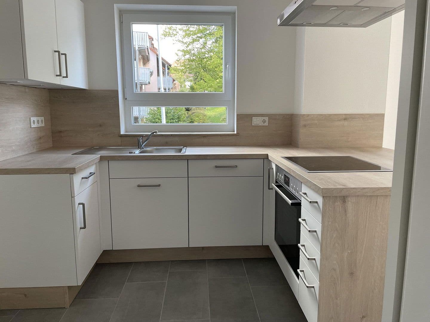 Prenájom domu 155 m², pozemek 100 m², Ansbach, Bavorsko Prenájom domu 155 m², pozemek 100 m², Ansbach, Bavorsko