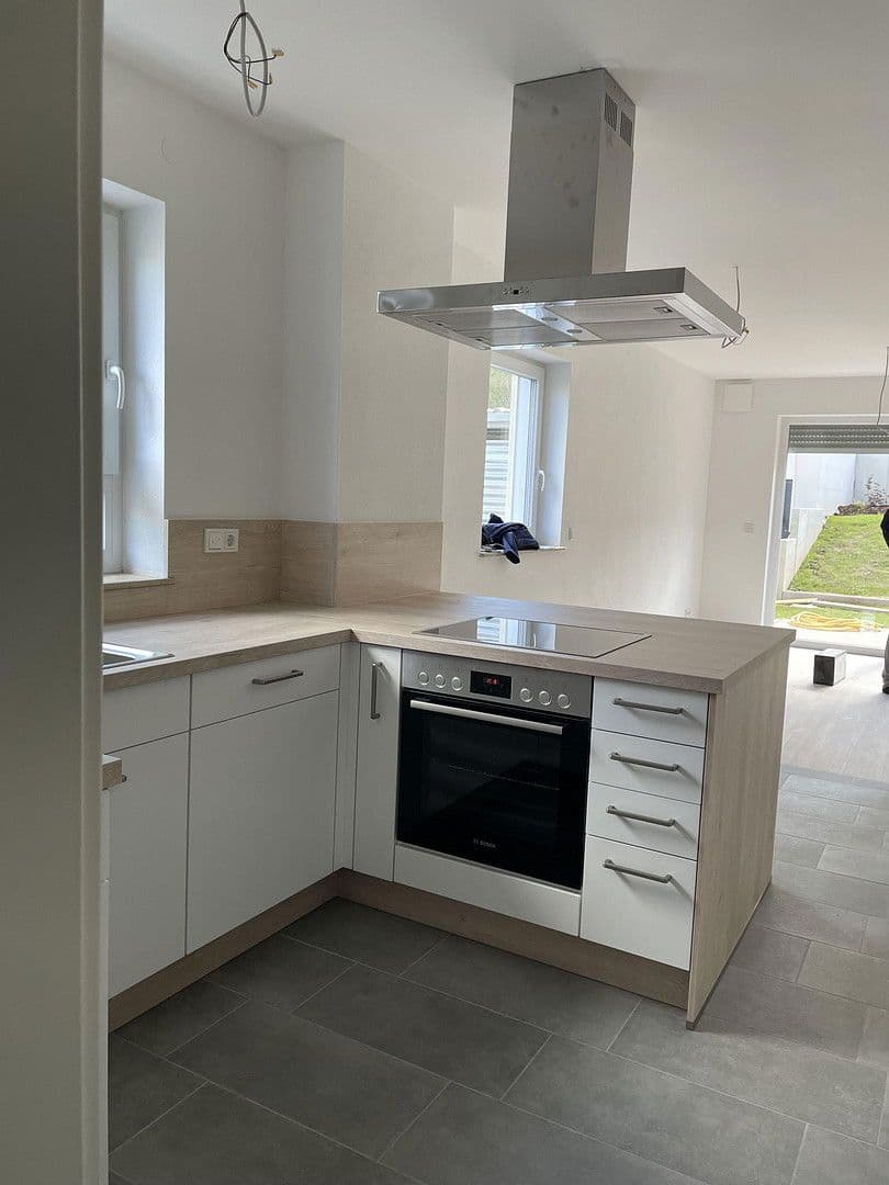 Prenájom domu 155 m², pozemek 100 m², Ansbach, Bavorsko Prenájom domu 155 m², pozemek 100 m², Ansbach, Bavorsko