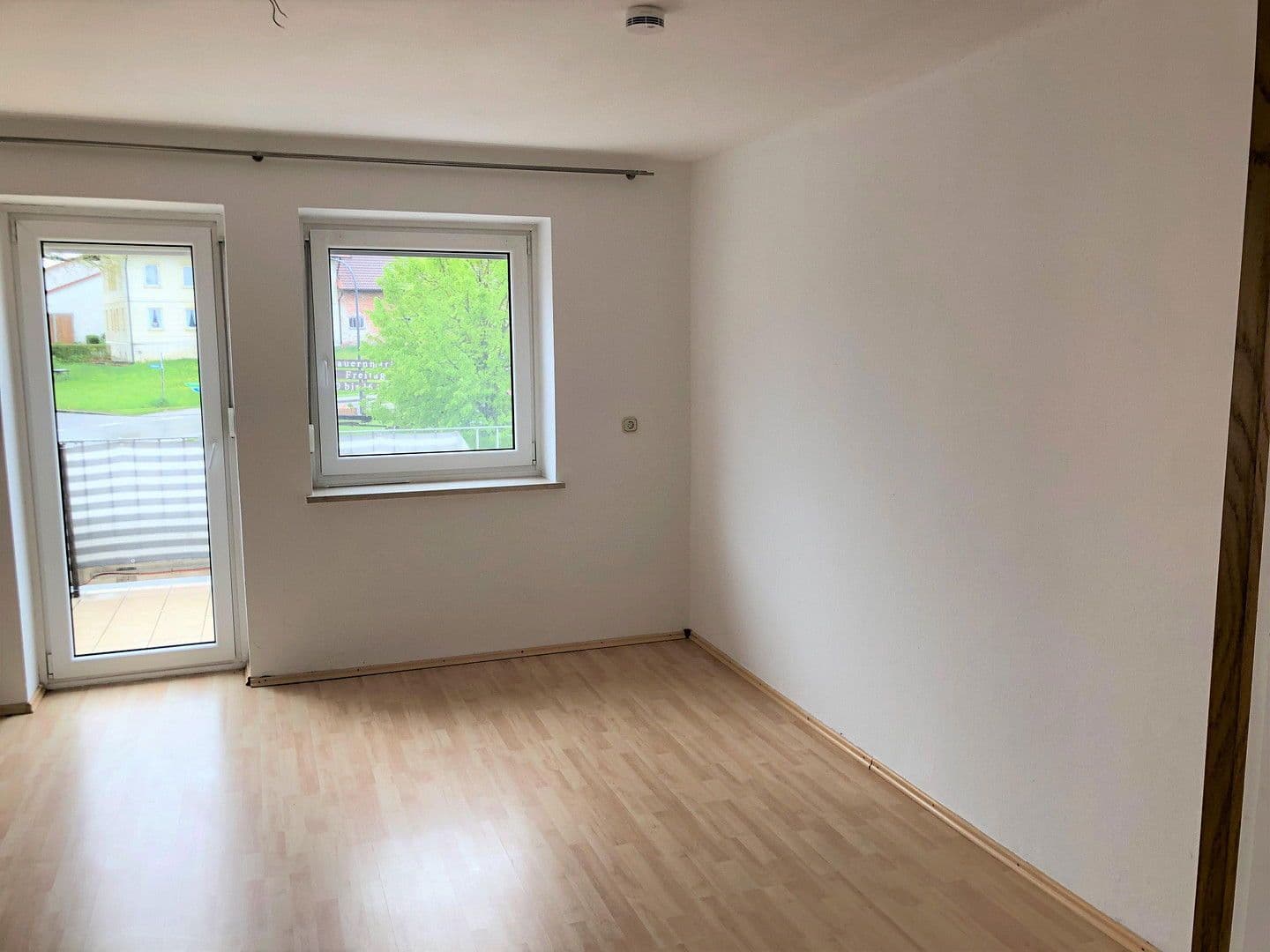 Prenájom bytu 2-izbový 47 m², Taufkirchen Vils, Bavorsko Prenájom bytu 2-izbový 47 m², Taufkirchen Vils, Bavorsko