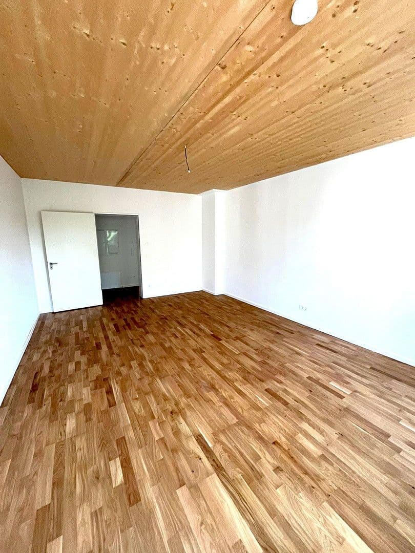 Prenájom bytu 2-izbový 69 m², Giselastraße 11, Bezirk Lichtenberg, Berlín Prenájom bytu 2-izbový 69 m², Giselastraße 11, Bezirk Lichtenberg, Berlín