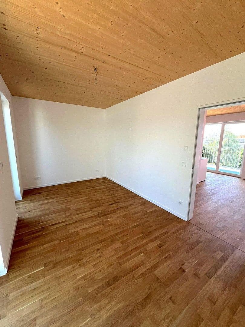 Prenájom bytu 2-izbový 69 m², Giselastraße 11, Bezirk Lichtenberg, Berlín Prenájom bytu 2-izbový 69 m², Giselastraße 11, Bezirk Lichtenberg, Berlín