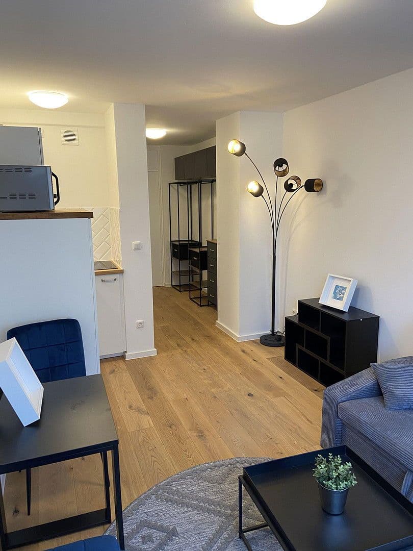 Prenájom bytu 1-izbový 22 m², Türkenstraße 80, München, Bavorsko Prenájom bytu 1-izbový 22 m², Türkenstraße 80, München, Bavorsko