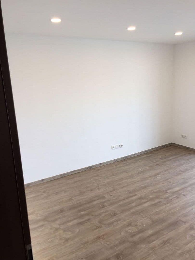 Prenájom bytu 2-izbový 58 m², Siedlung 17 und 18, Deggendorf, Bavorsko Prenájom bytu 2-izbový 58 m², Siedlung 17 und 18, Deggendorf, Bavorsko