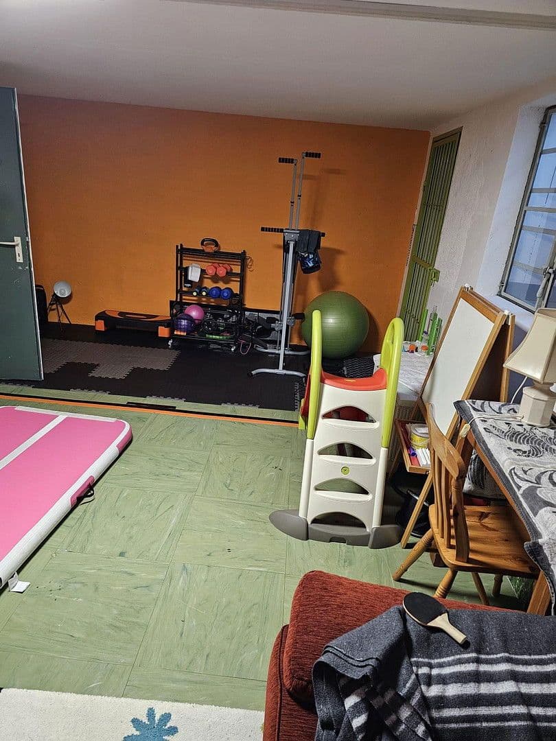 Prenájom domu 144 m², pozemek 200 m², Emmering, Bavorsko Prenájom domu 144 m², pozemek 200 m², Emmering, Bavorsko