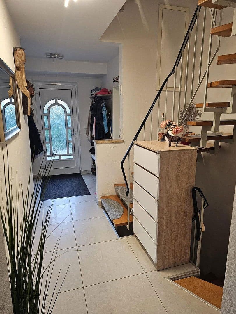 Prenájom domu 144 m², pozemek 200 m², Emmering, Bavorsko Prenájom domu 144 m², pozemek 200 m², Emmering, Bavorsko