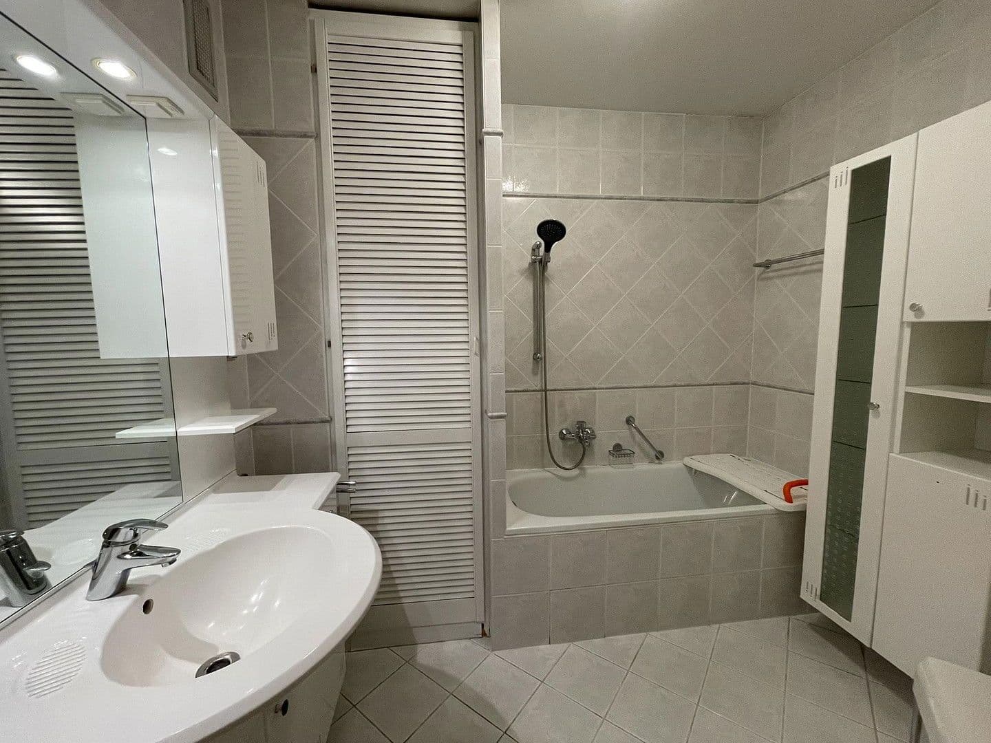 Predaj bytu 3-izbový 80 m², Gröhrmühlgasse 1b, Wiener Neustadt, Dolné Rakúsko Predaj bytu 3-izbový 80 m², Gröhrmühlgasse 1b, Wiener Neustadt, Dolné Rakúsko