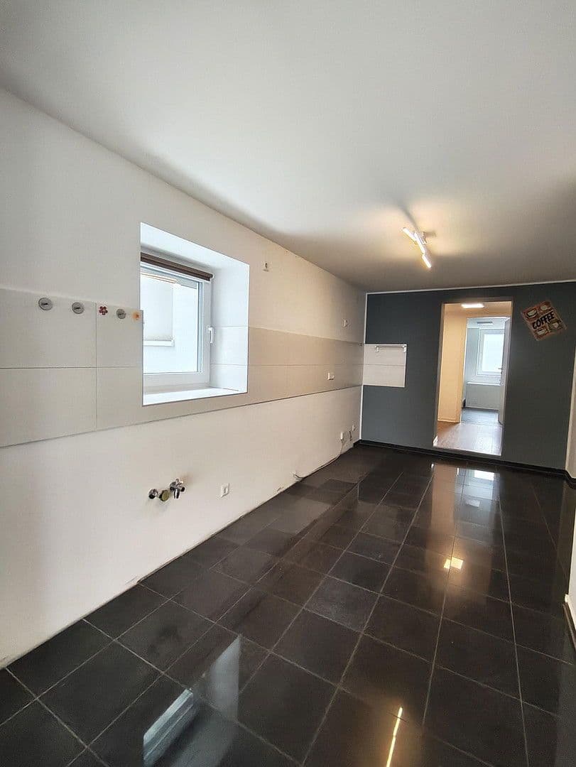 Predaj bytu 3-izbový 91 m², Egertstraße 26, EG, Reutlingen, Bádensko-Wurttembersko Predaj bytu 3-izbový 91 m², Egertstraße 26, EG, Reutlingen, Bádensko-Wurttembersko