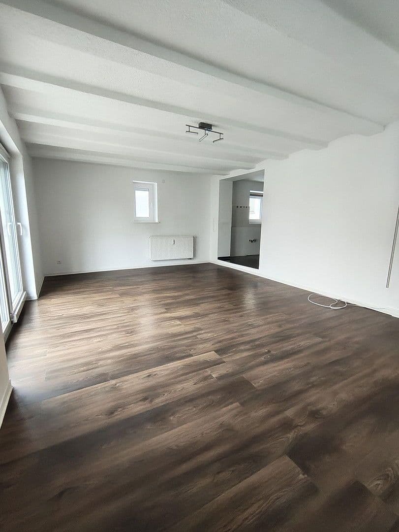 Predaj bytu 3-izbový 91 m², Egertstraße 26, EG, Reutlingen, Bádensko-Wurttembersko Predaj bytu 3-izbový 91 m², Egertstraße 26, EG, Reutlingen, Bádensko-Wurttembersko