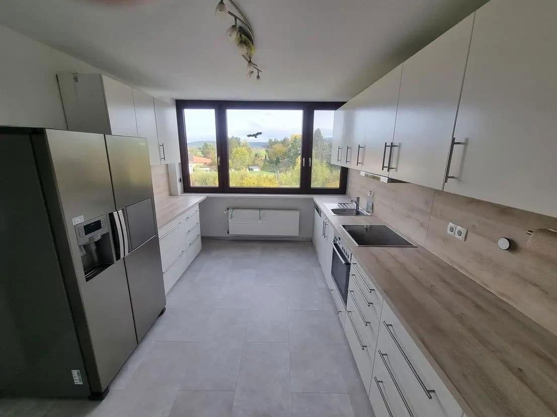 Prenájom bytu 3-izbový 120 m², Hochspeyerer Straße 2a, Enkenbach-Alsenborn, Porýnie-Falcko Prenájom bytu 3-izbový 120 m², Hochspeyerer Straße 2a, Enkenbach-Alsenborn, Porýnie-Falcko