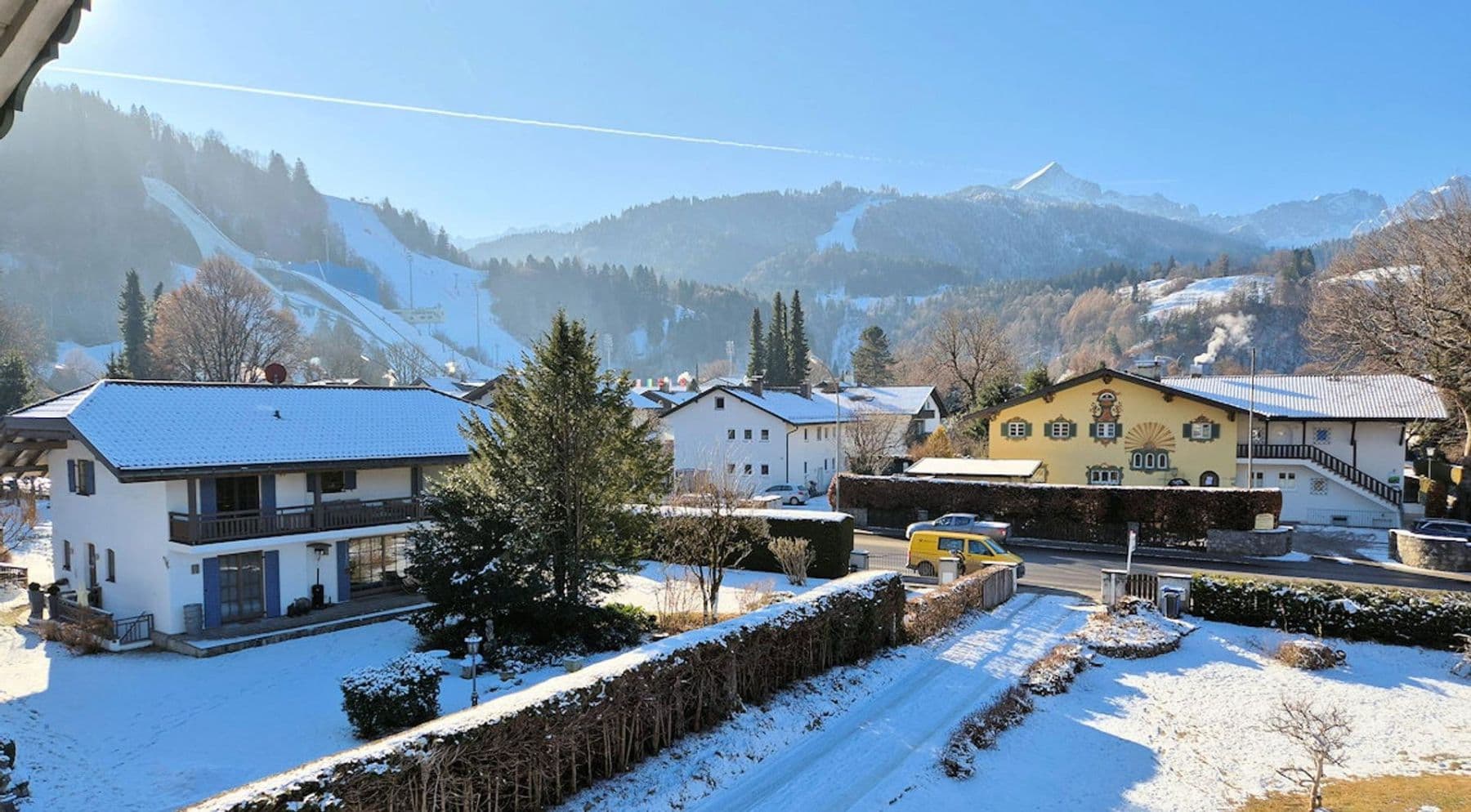 Predaj domu 225 m², pozemek 926 m², Mittenwalderstraße 53, Garmisch-Partenkirchen, Bavorsko Predaj domu 225 m², pozemek 926 m², Mittenwalderstraße 53, Garmisch-Partenkirchen, Bavorsko