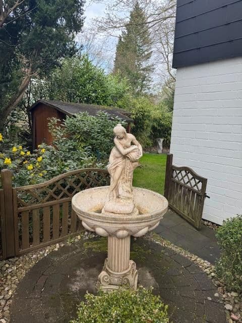 Predaj bytu 4-izbový 110 m², Reinbek, Šlezvicko-Holštajnsko Predaj bytu 4-izbový 110 m², Reinbek, Šlezvicko-Holštajnsko