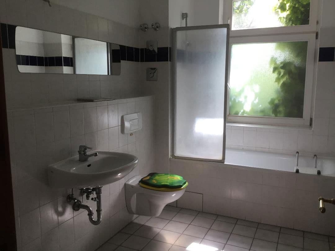 Prenájom bytu 1-izbový 45 m², Schönerlinder Str.13, Köpenick, Berlín Prenájom bytu 1-izbový 45 m², Schönerlinder Str.13, Köpenick, Berlín