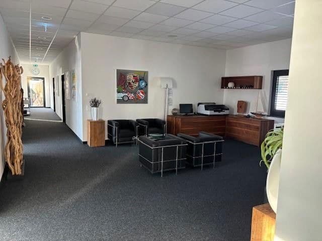 Predaj kancelárie 485 m², Bartäcker 6, Simmelsdorf, Bavorsko Predaj kancelárie 485 m², Bartäcker 6, Simmelsdorf, Bavorsko