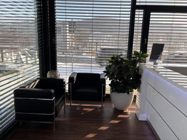 Predaj kancelárie 485 m², Bartäcker 6, Simmelsdorf, Bavorsko Predaj kancelárie 485 m², Bartäcker 6, Simmelsdorf, Bavorsko