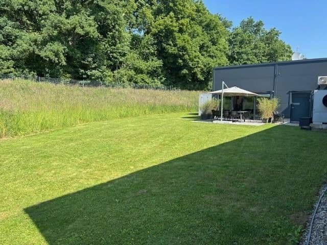 Predaj kancelárie 485 m², Bartäcker 6, Simmelsdorf, Bavorsko Predaj kancelárie 485 m², Bartäcker 6, Simmelsdorf, Bavorsko