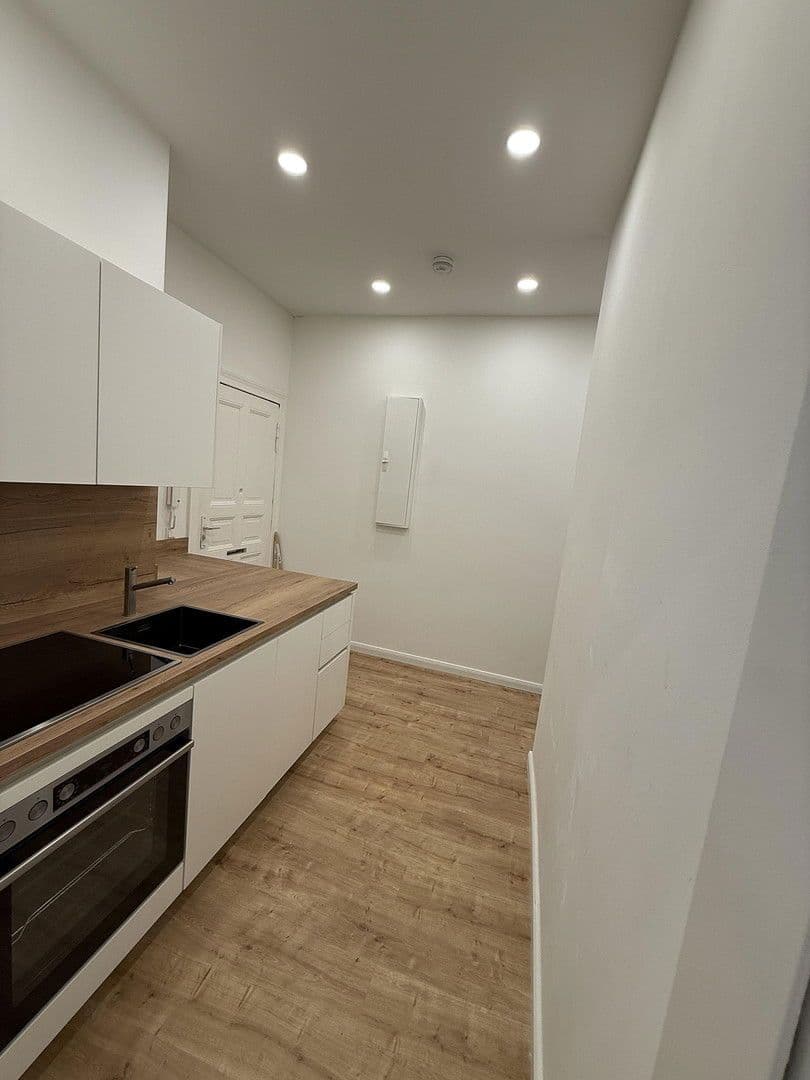 Prenájom bytu 2-izbový 61 m², Rathenower Straße, Berlin, Berlín Prenájom bytu 2-izbový 61 m², Rathenower Straße, Berlin, Berlín