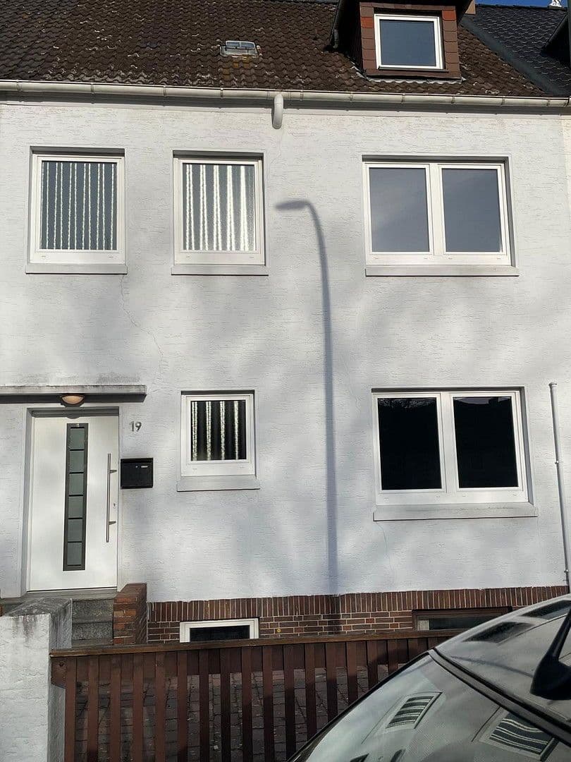 Predaj domu 144 m², pozemek 320 m², Bremerhaven, Brémy Predaj domu 144 m², pozemek 320 m², Bremerhaven, Brémy