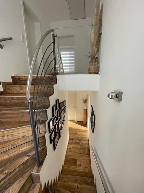 Predaj domu 118 m², pozemek 442 m², Gau-Bischofsheim, Porýnie-Falcko Predaj domu 118 m², pozemek 442 m², Gau-Bischofsheim, Porýnie-Falcko