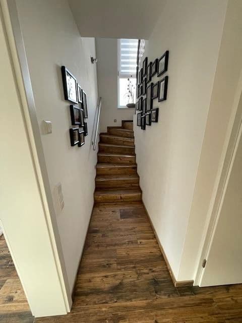 Predaj domu 118 m², pozemek 442 m², Gau-Bischofsheim, Porýnie-Falcko Predaj domu 118 m², pozemek 442 m², Gau-Bischofsheim, Porýnie-Falcko