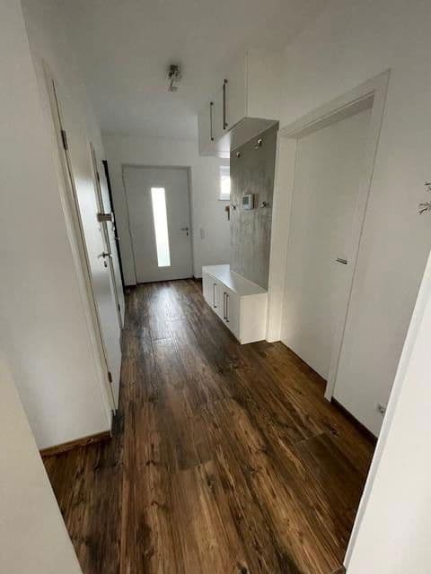 Predaj domu 118 m², pozemek 442 m², Gau-Bischofsheim, Porýnie-Falcko Predaj domu 118 m², pozemek 442 m², Gau-Bischofsheim, Porýnie-Falcko