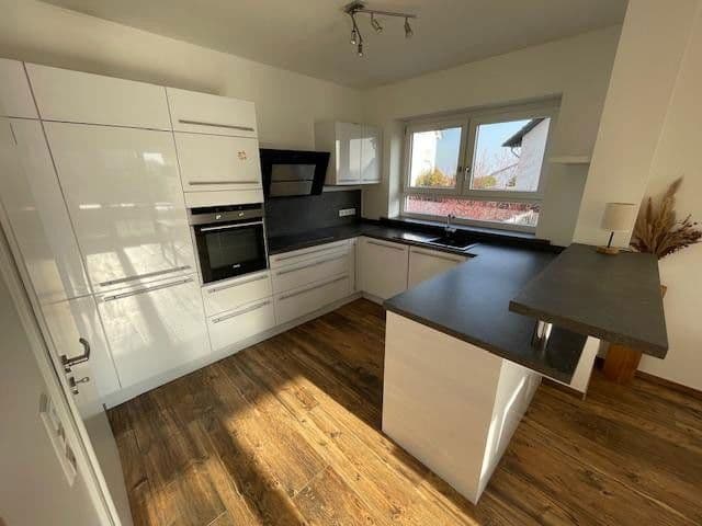 Predaj domu 118 m², pozemek 442 m², Gau-Bischofsheim, Porýnie-Falcko Predaj domu 118 m², pozemek 442 m², Gau-Bischofsheim, Porýnie-Falcko