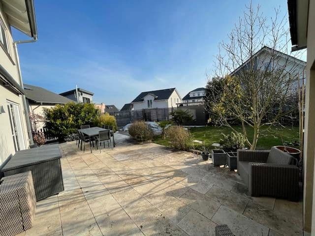 Predaj domu 118 m², pozemek 442 m², Gau-Bischofsheim, Porýnie-Falcko Predaj domu 118 m², pozemek 442 m², Gau-Bischofsheim, Porýnie-Falcko