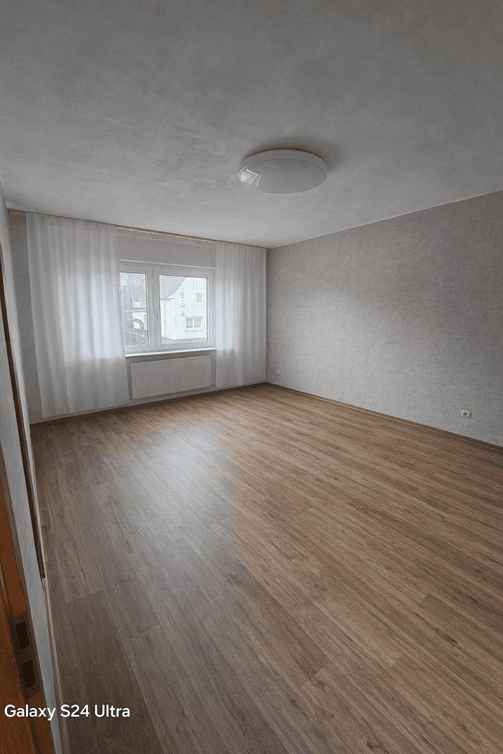 Prenájom bytu 3-izbový 73 m², Bottrop, Severné Porýnie - Westfálsko Prenájom bytu 3-izbový 73 m², Bottrop, Severné Porýnie - Westfálsko