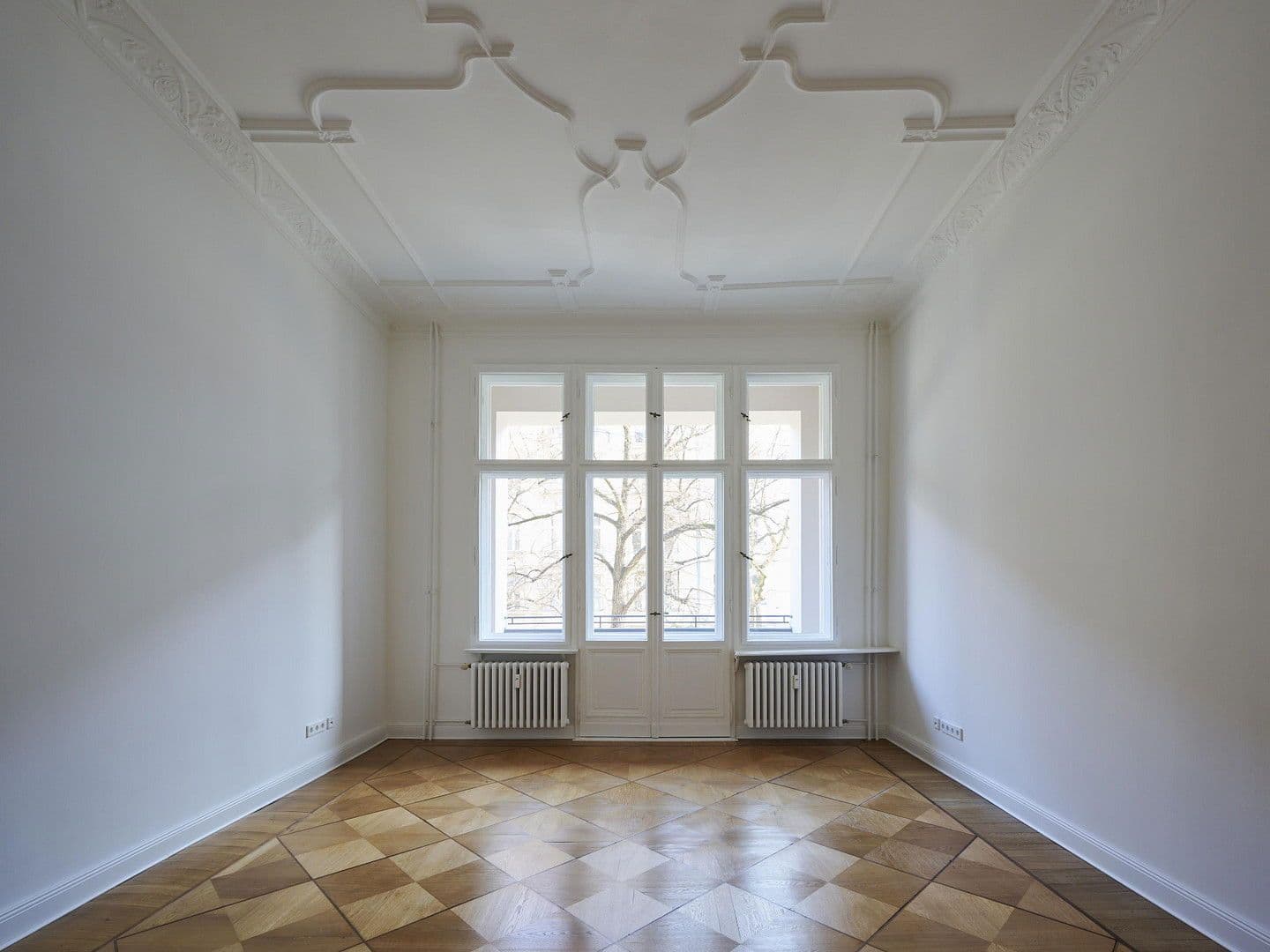 Prenájom kancelárie 198 m², Schlüterstraße 32, Berlin, Berlín Prenájom kancelárie 198 m², Schlüterstraße 32, Berlin, Berlín