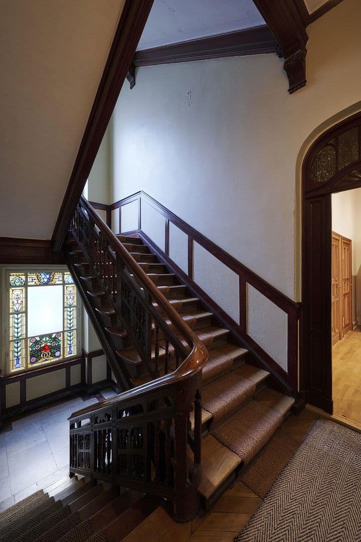 Prenájom kancelárie 198 m², Schlüterstraße 32, Berlin, Berlín Prenájom kancelárie 198 m², Schlüterstraße 32, Berlin, Berlín