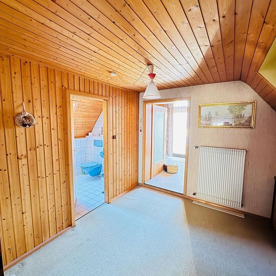 Predaj domu 118 m², pozemek 552 m², Erlangen-Eltersdorf, Bavorsko Predaj domu 118 m², pozemek 552 m², Erlangen-Eltersdorf, Bavorsko