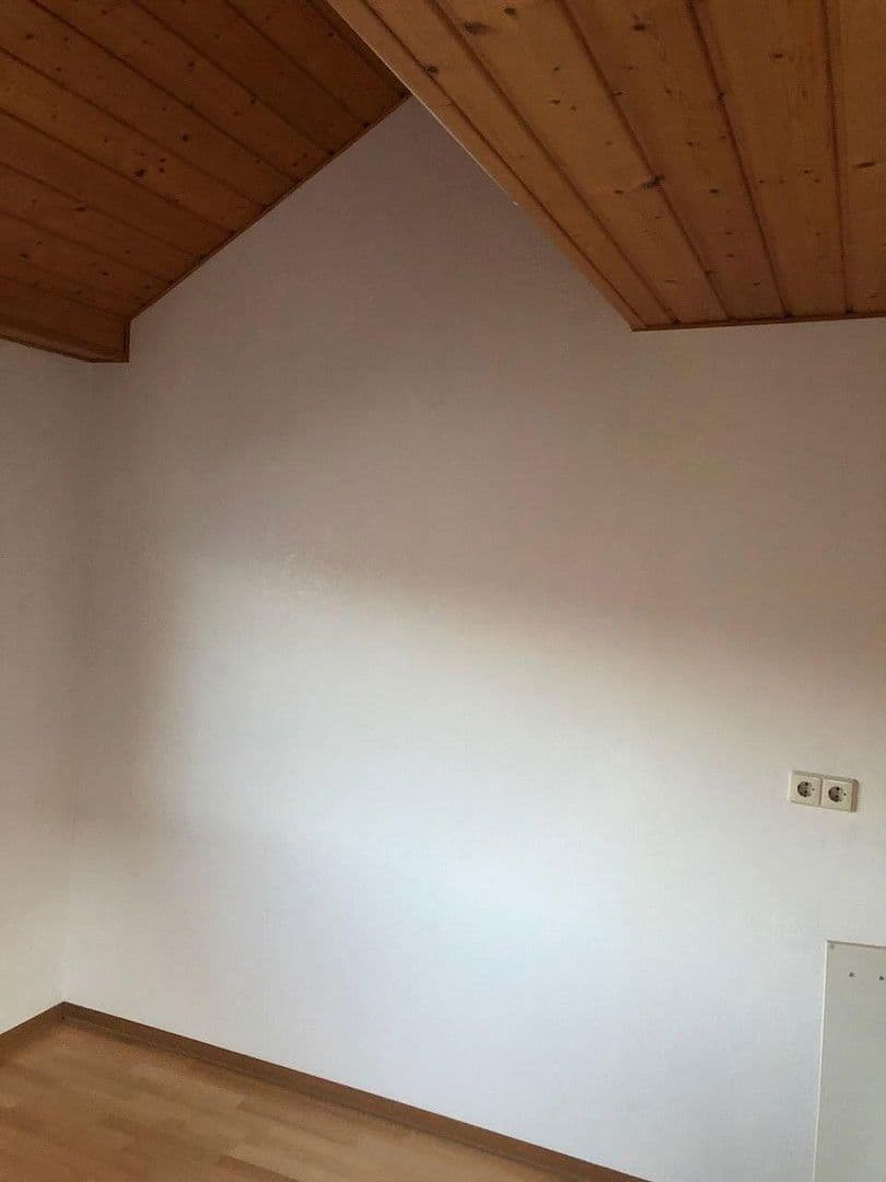 Prenájom bytu 1-izbový 16 m², Stuttgart, Bádensko-Wurttembersko Prenájom bytu 1-izbový 16 m², Stuttgart, Bádensko-Wurttembersko