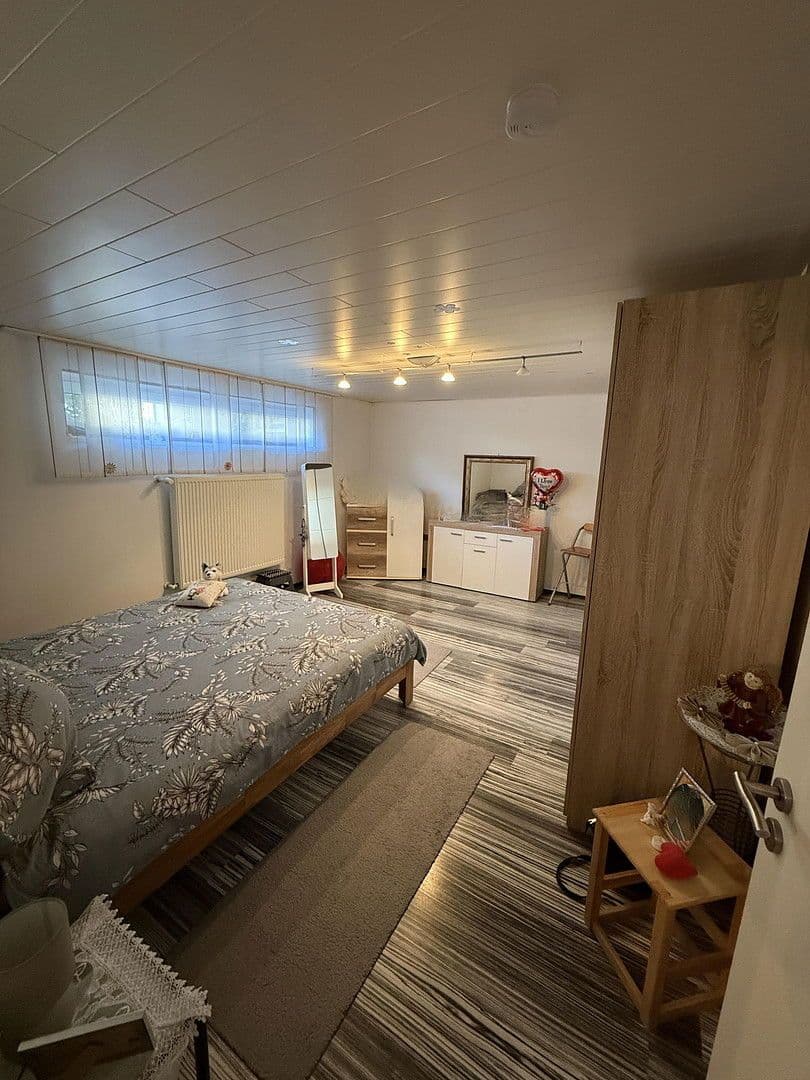 Predaj domu 225 m², pozemek 812 m², Landau an der Isar, Bavorsko Predaj domu 225 m², pozemek 812 m², Landau an der Isar, Bavorsko