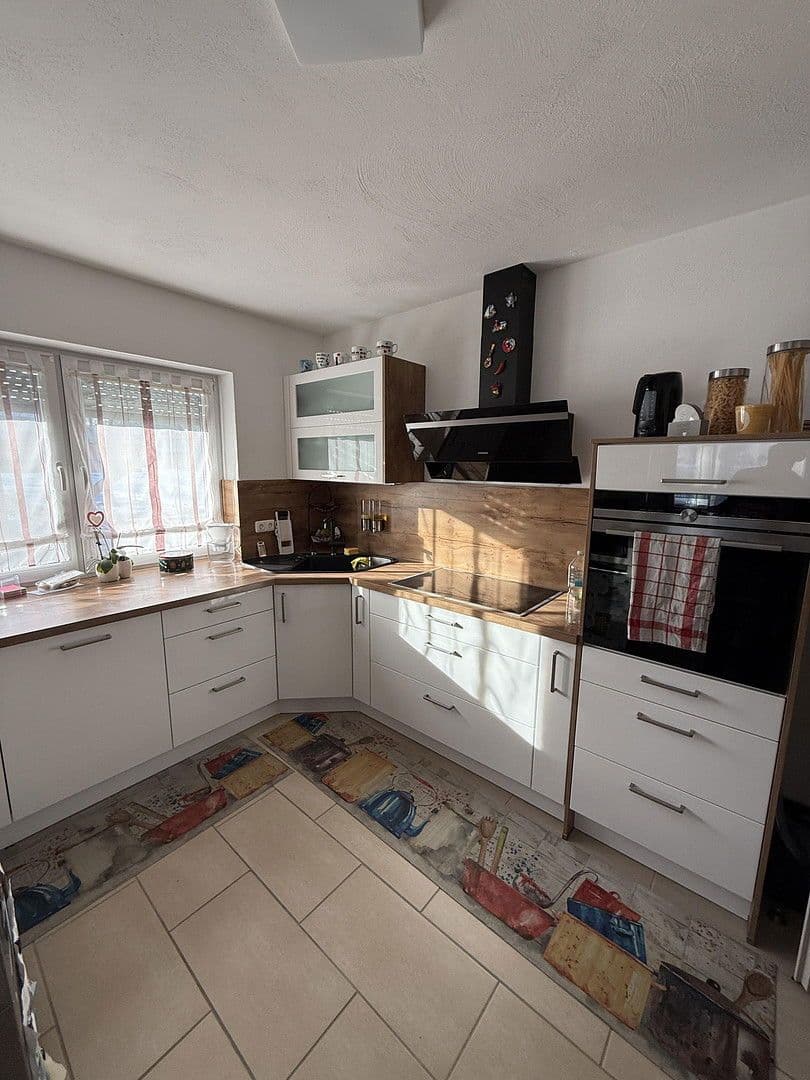 Predaj domu 225 m², pozemek 812 m², Landau an der Isar, Bavorsko Predaj domu 225 m², pozemek 812 m², Landau an der Isar, Bavorsko