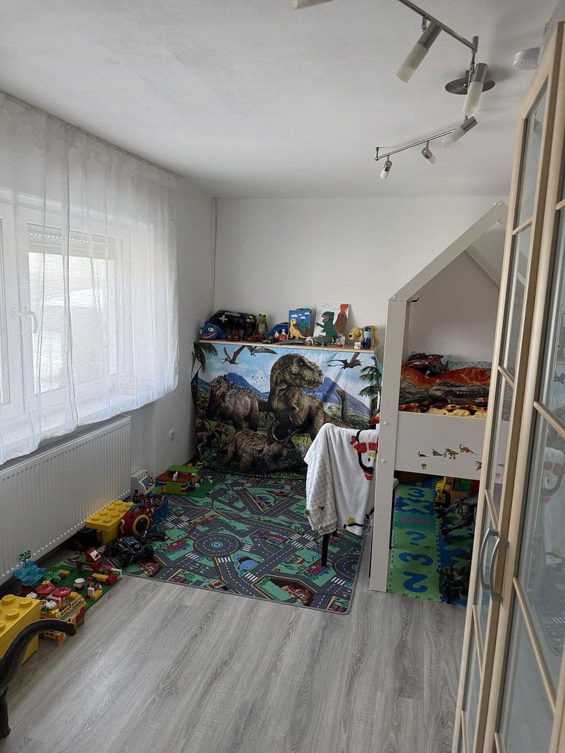 Predaj domu 225 m², pozemek 812 m², Landau an der Isar, Bavorsko Predaj domu 225 m², pozemek 812 m², Landau an der Isar, Bavorsko