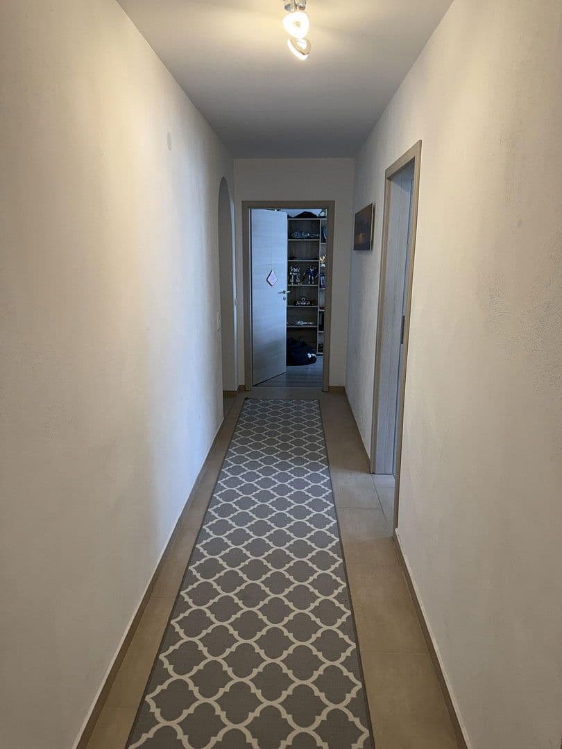 Predaj domu 225 m², pozemek 812 m², Landau an der Isar, Bavorsko Predaj domu 225 m², pozemek 812 m², Landau an der Isar, Bavorsko